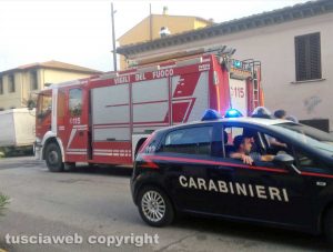 Vigili del fuoco e carabinieri