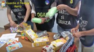 Fiumicino - Ecstasy nel latte in polvere