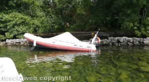 Bolsena - Vigili del fuoco - Gommone si schianta contro gli scogli