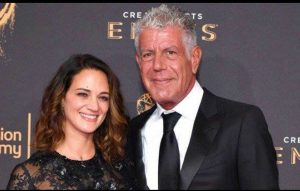 Asia Argento con Anthony Bourdain
