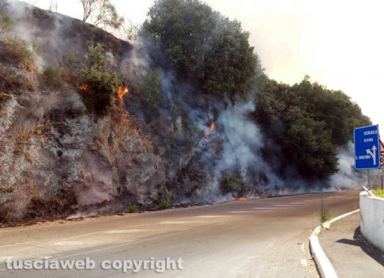 L'incendio a Ponte dell'Elce