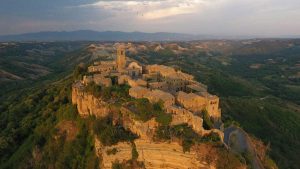 Civita di Bagnoregio vista dal drone
