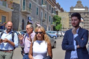 Valentano - La visita del soprintendente delle belle arti 
