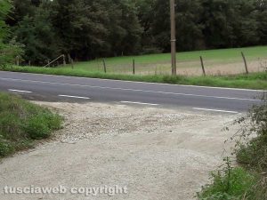 Strada di campagna della Commenda