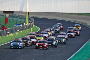 Gustavo Sandrucci al Mini challenge a Vallelunga