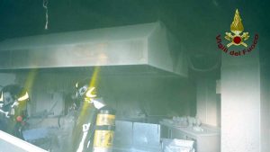 Santa Marinella - Incendio in un ristorante sul lungomare