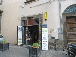 Viterbo - Via Saffi - La tabaccheria De Santis