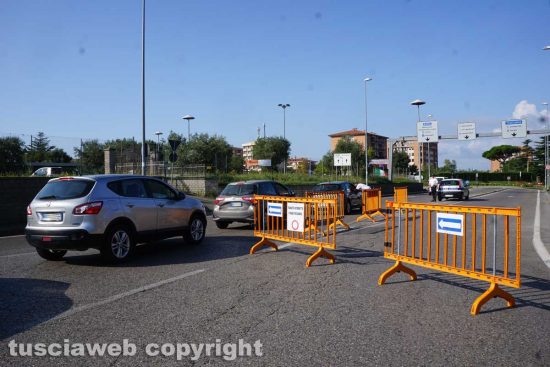 Bomba all'aeroporto - Strada Tuscanese chiusa
