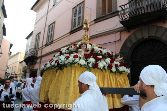 Viterbo - Santa Rosa - La processione col cuore della patrona