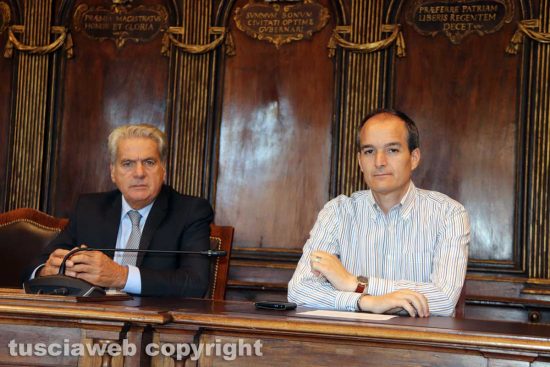 Viterbo - Il sindaco Giovanni Arena e l'assessore Elpidio Micci