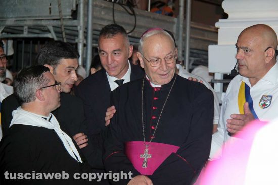Viterbo - Santa Rosa - Il trasporto di Gloria - Al centro: Il vescovo Lino Fumagalli
