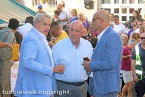 Viterbo - Festa dell'uva - Palio delle botti - Il sindaco Giovanni Arena, il prefetto Giovanni Bruno e Stefano Caporossi