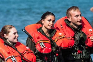 Gli allievi Marescialli dell’Aeronautica Militare si esercitano in mare