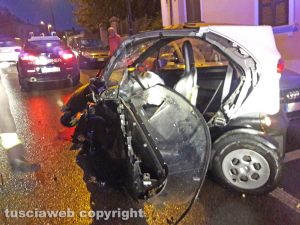 Montefiascone - Scontro tra una minicar e un’auto, una ragazza ferita