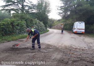 Montefiascone - L'intervento dell'Asvom in via del lago
