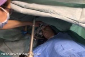 Viterbo - Samantha Troili durante l'operazione