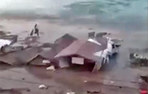 Indonesia - Tsunami travolge Palu