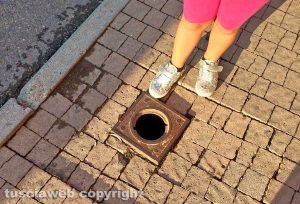 Tuscania - Il marciapiedi che collega il quartiere Gescal a viale Trieste