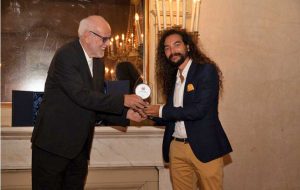 La premiazione di Fortunato Licandro al Music film festival di Parma