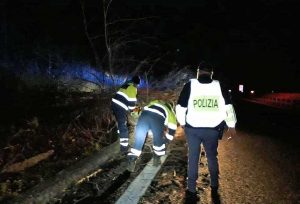 Maltempo - Gli interventi nella notte di polizia e Aeopc