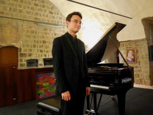 Alex Trolese