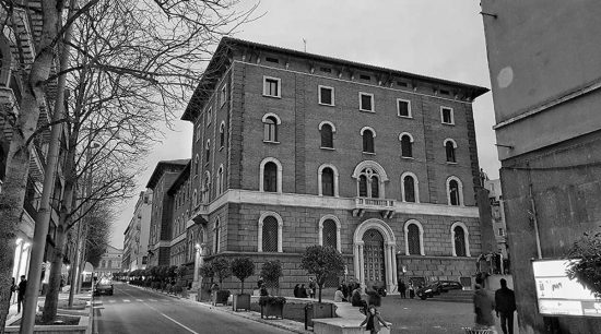 Viterbo - Via Marconi - Il palazzo della Banca d'Italia