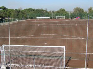 Viterbo - Il campo di calcio in terra battuta del Pilastro