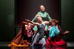 Lo spettacolo "Cenerentola across the Universe"