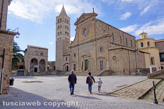 Viterbo - Il duomo