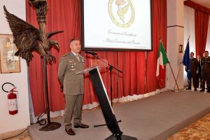 Il comandante del centro addestrativo