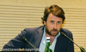 Viterbo - L'assessore alla cultura Marco De Carolis al concorso "A Silvia"