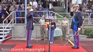 Viterbo - La consegna dei gradi ai Marescialli dell'Esercito