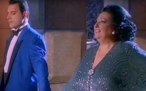 Freddie Mercury e Montserrat Caballé in "Barcelona"