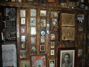 Gli ex voto per suor Mariangela Virgili