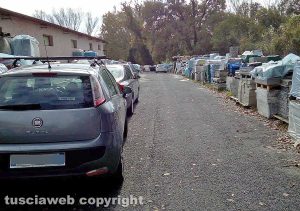 Civitella d'Agliano - La Fiat Punto svaligiata in località Pazzaglina snc