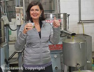 Viterbo - Laura Boldrini al frantoio