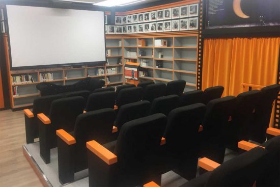 Viterbo - La sala di proiezione Roberto Rossellini della biblioteca consorziale