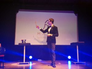  Maxim l’Illusionista al Teatro Francigena