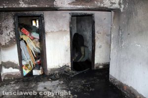 Viterbo - Incendio in appartamento al Carmine