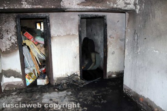 Viterbo - Incendio in una palazzina al Carmine