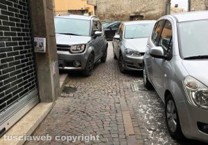 Viterbo - Parcheggio selvaggio a Porta Romana 