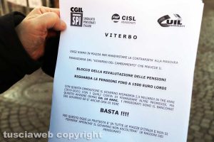 Viterbo - La protesta dei sindacati in piazza 