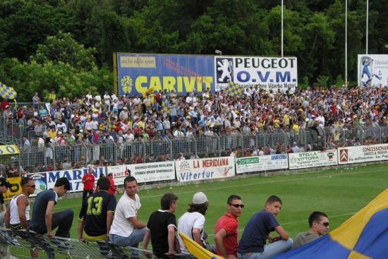 Sport - Calcio - Viterbese - La tribuna Pratogiardino