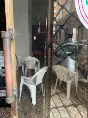 I locali di via Acerbi dove si è sviluppato l'incendio