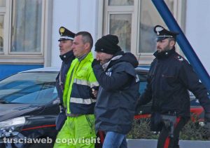 Scacco alla Mafia nel Viterbese - Gli arrestati all'uscita dalla caserma dei carabinieri