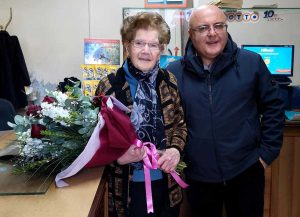 Marcianise - La tabaccaia con il sindaco Velardi