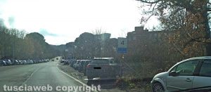 Le auto in sosta fuori Villa Immacolata