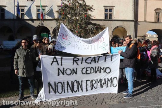 Viterbo - La protesta dei lavoratori Cup