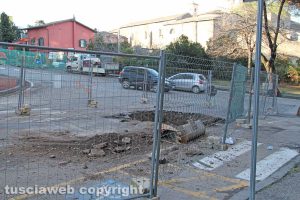 Viterbo - Il palazzo in via Treviso - I lavori della Talete