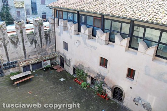 Viterbo - Il cortile di San Carluccio